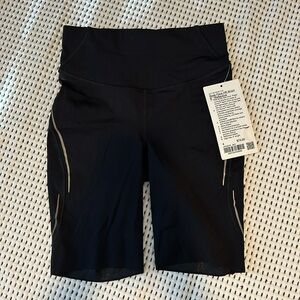 NWT Base Pace HR Short 8”
